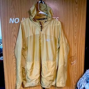 Nike mens running quarter zip light jacket bronze/gold/tan